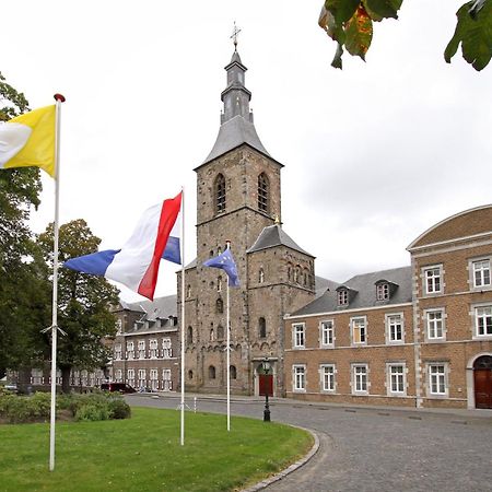 Abdij Hotel Rolduc Kerkrade Bagian luar foto