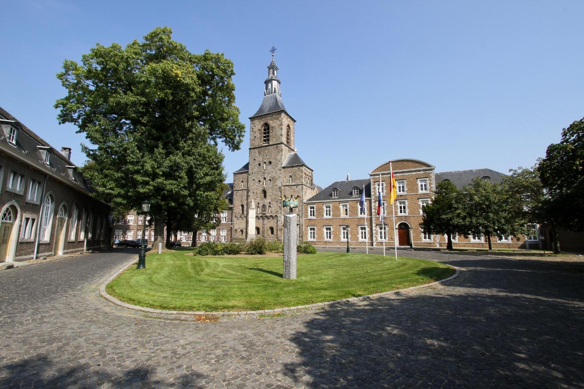 Abdij Hotel Rolduc Kerkrade Bagian luar foto