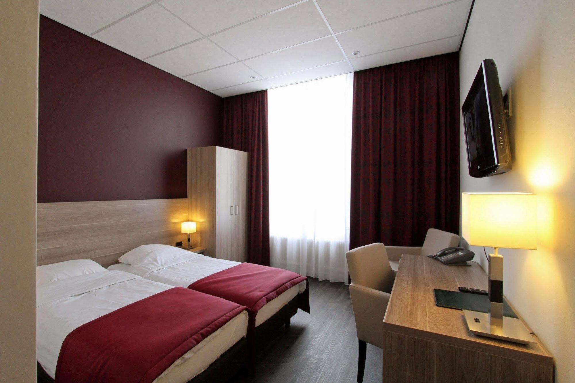 Abdij Hotel Rolduc Kerkrade Bagian luar foto